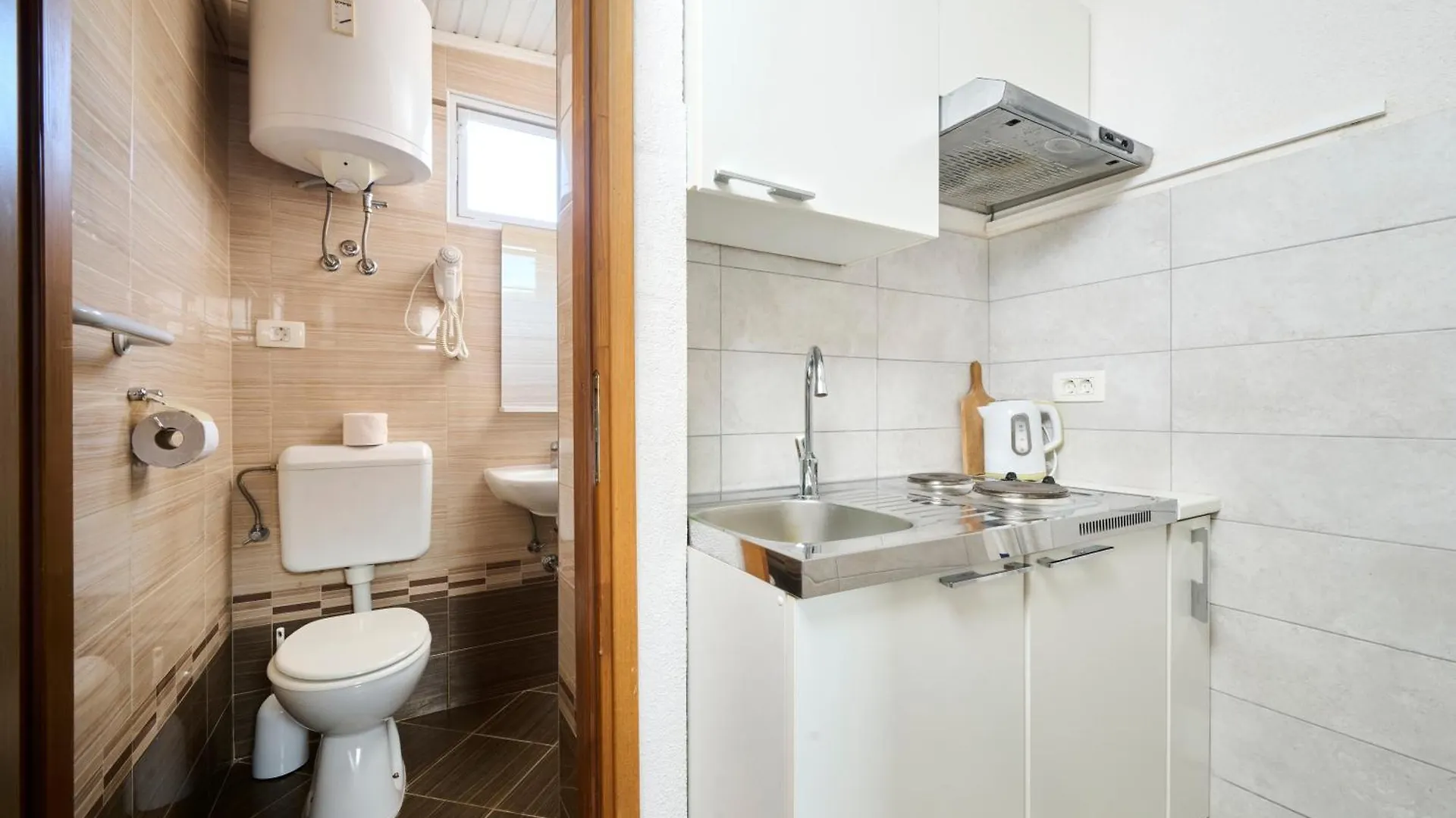 Apartman Ana Bašanija 0*,